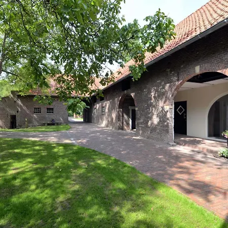 Ferienwohnung Schloss Hueth 2 Apartamento Rees